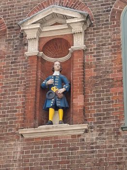 Male figurehead